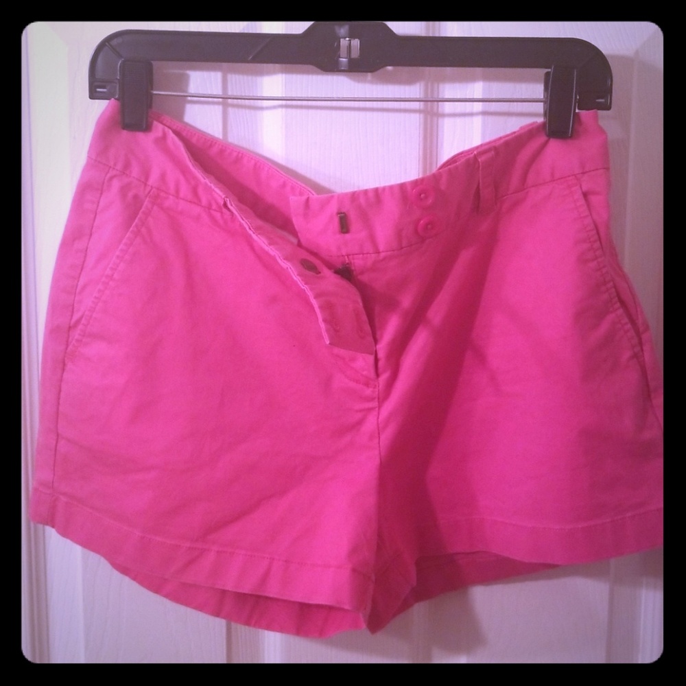 Vineyard Vines Fuschia 3 1/2 Inch  Shorts